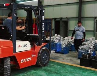 國立液壓站發(fā)車，有需要液壓站，歡迎咨詢，價(jià)格優(yōu)惠